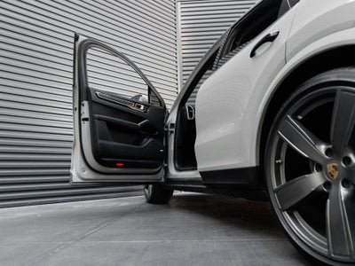 2023 Porsche Cayenne Cayenne S Coupe