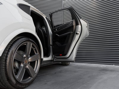 2023 Porsche Cayenne Cayenne S Coupe