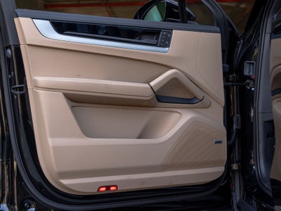 2026 Porsche Cayenne E-Hybrid Coupe