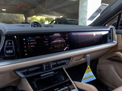 2026 Porsche Cayenne E-Hybrid Coupe