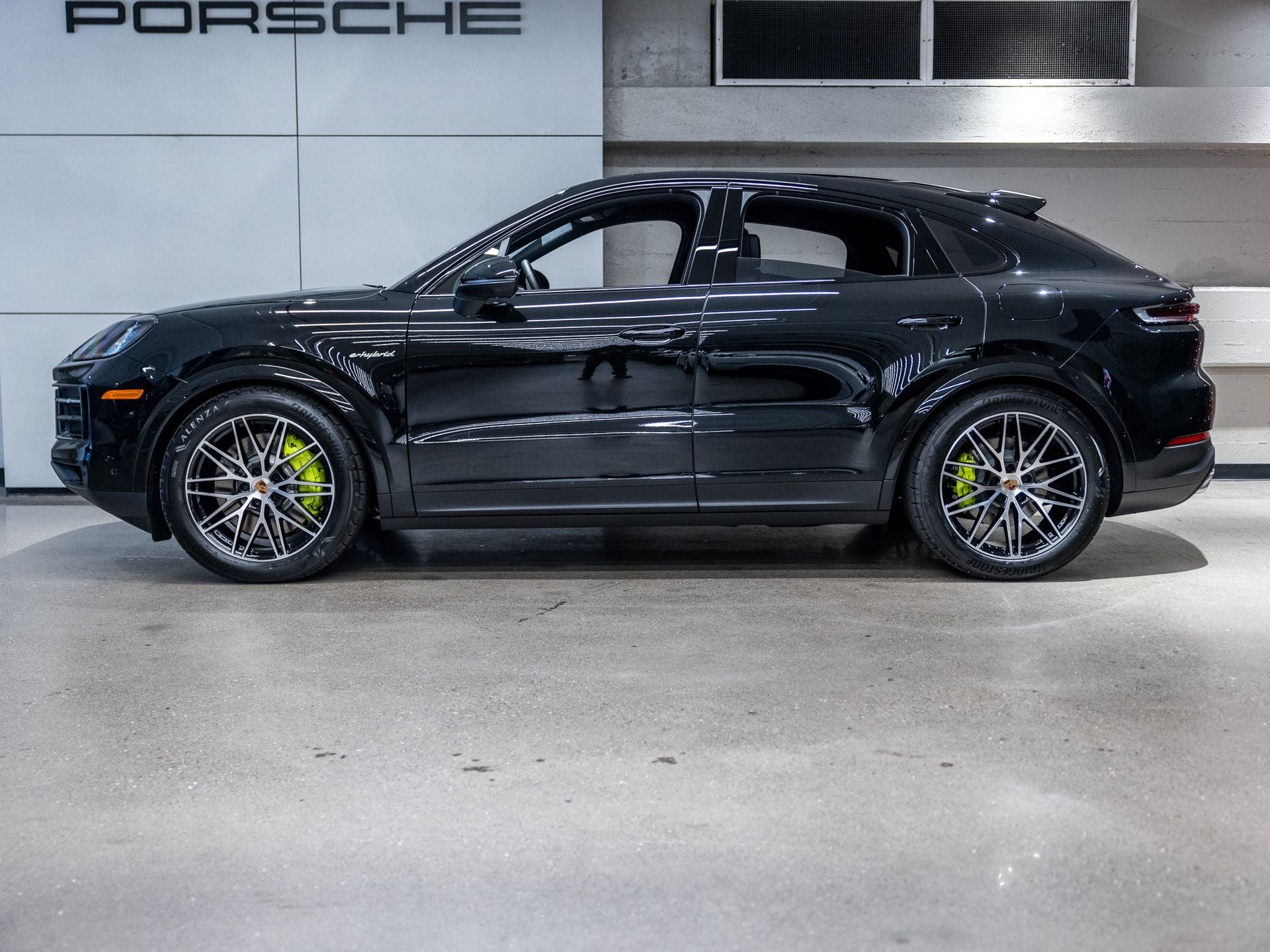 2026 Porsche Cayenne E-Hybrid Coupe
