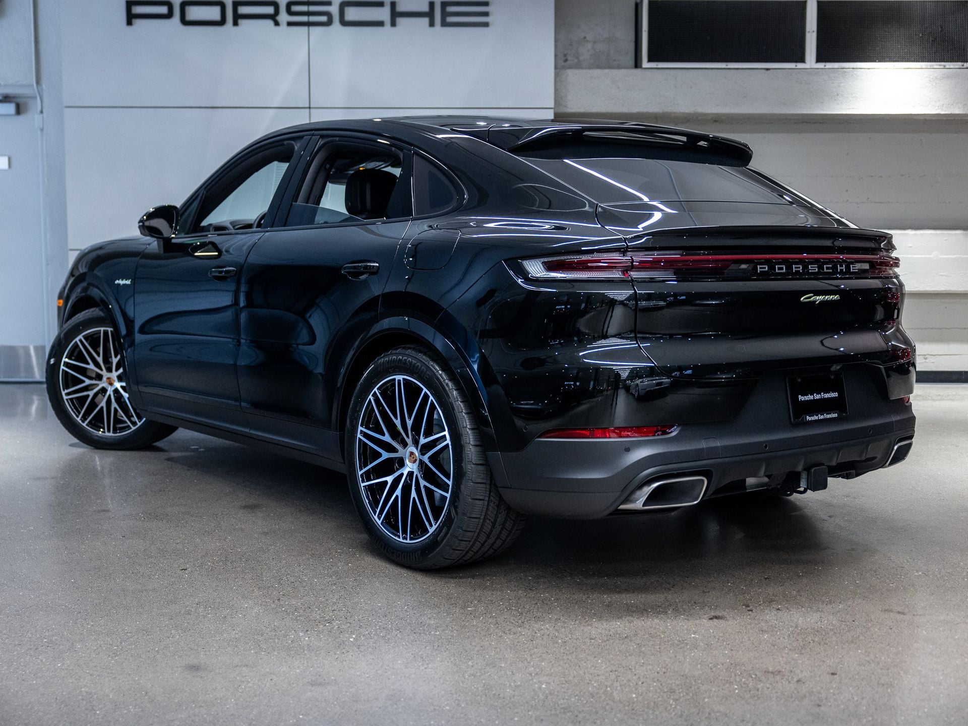 2026 Porsche Cayenne E-Hybrid Coupe