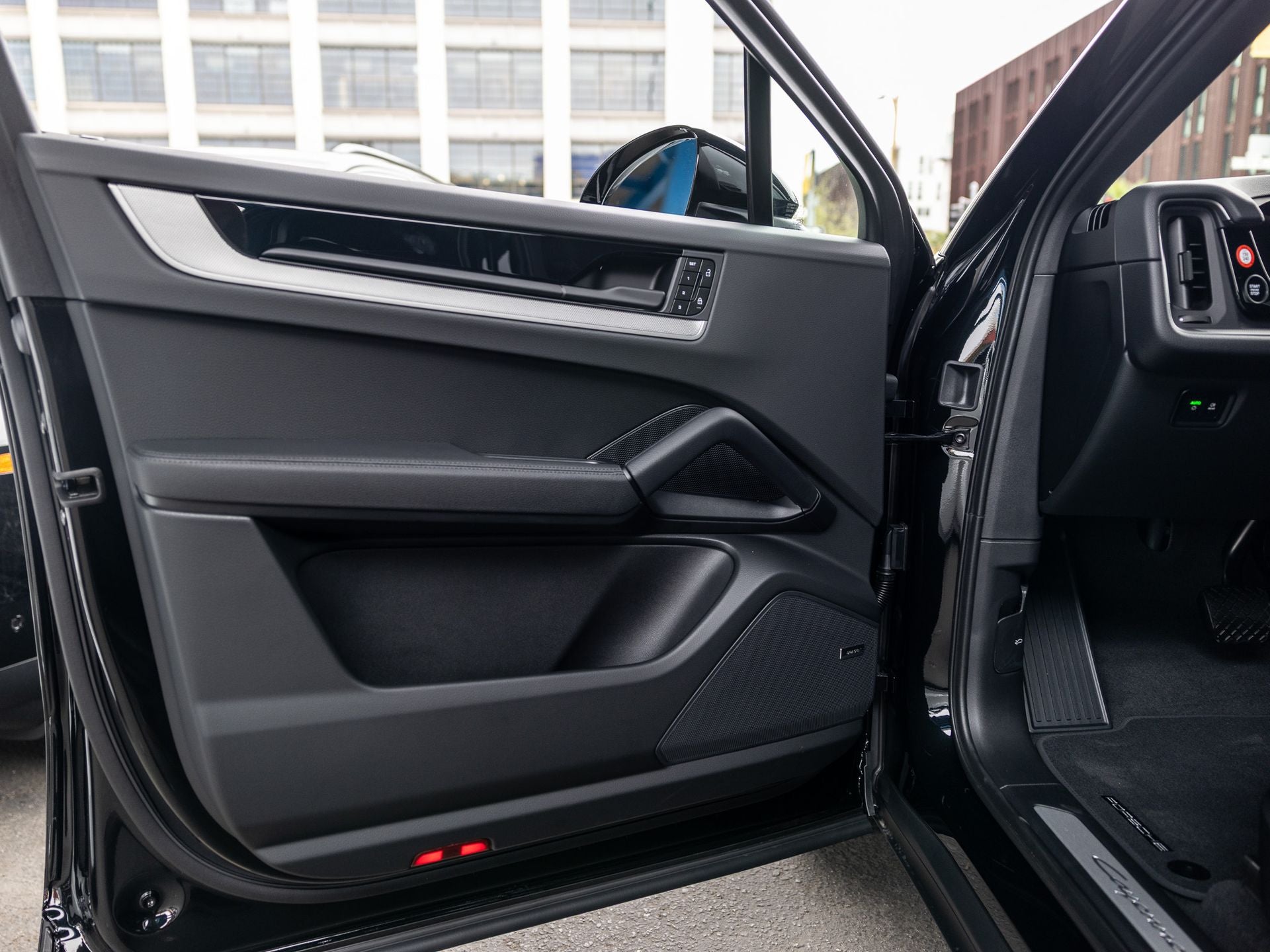 2026 Porsche Cayenne E-Hybrid Coupe