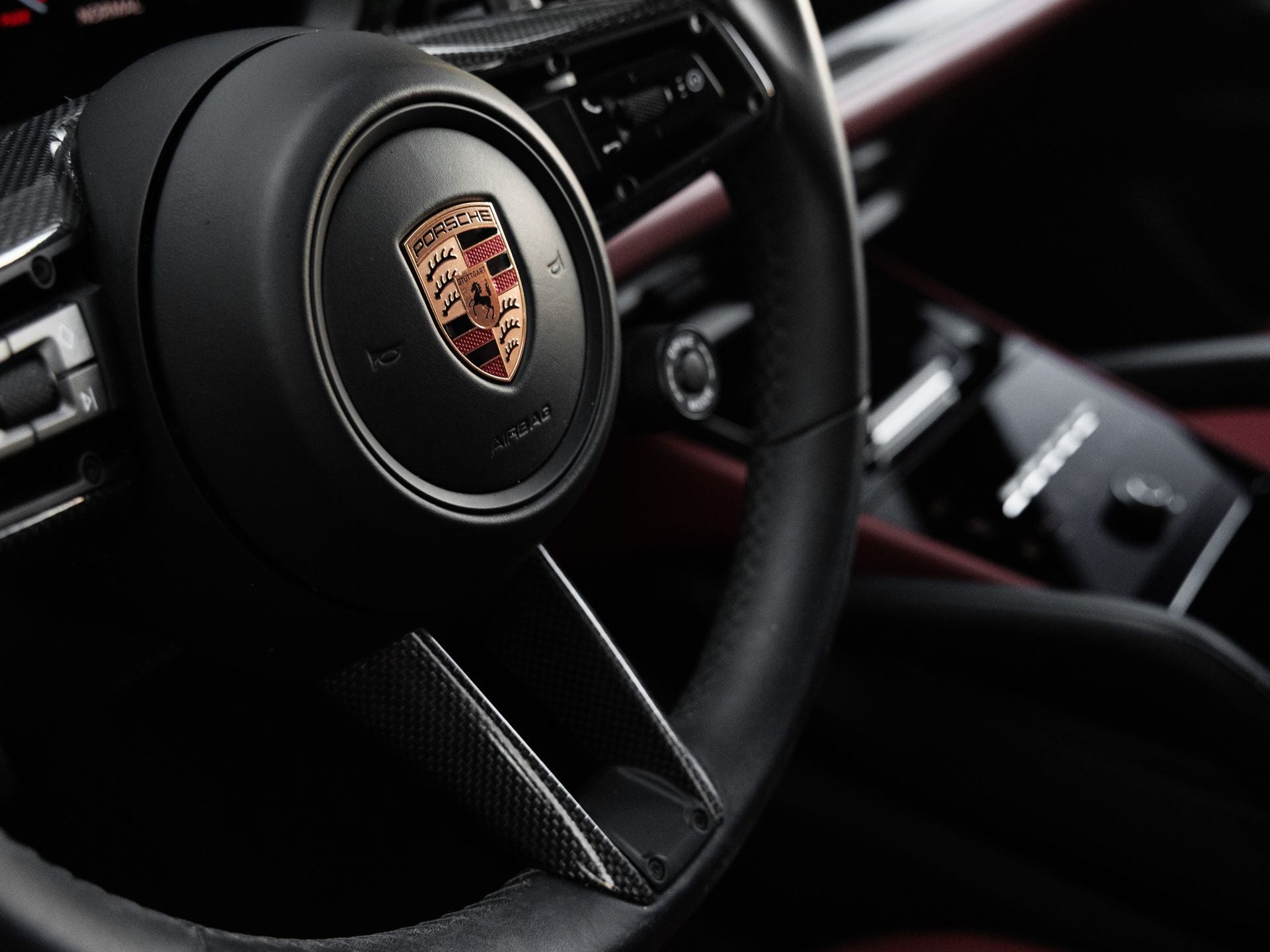 2025 Porsche Cayenne Coupe GTS