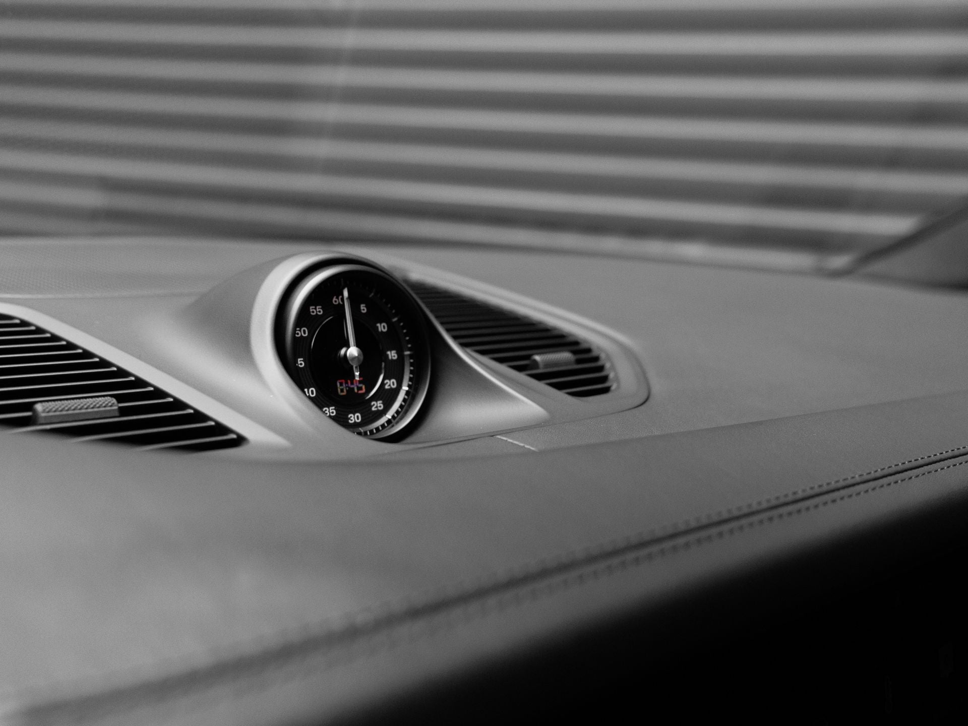 2025 Porsche Cayenne Coupe GTS