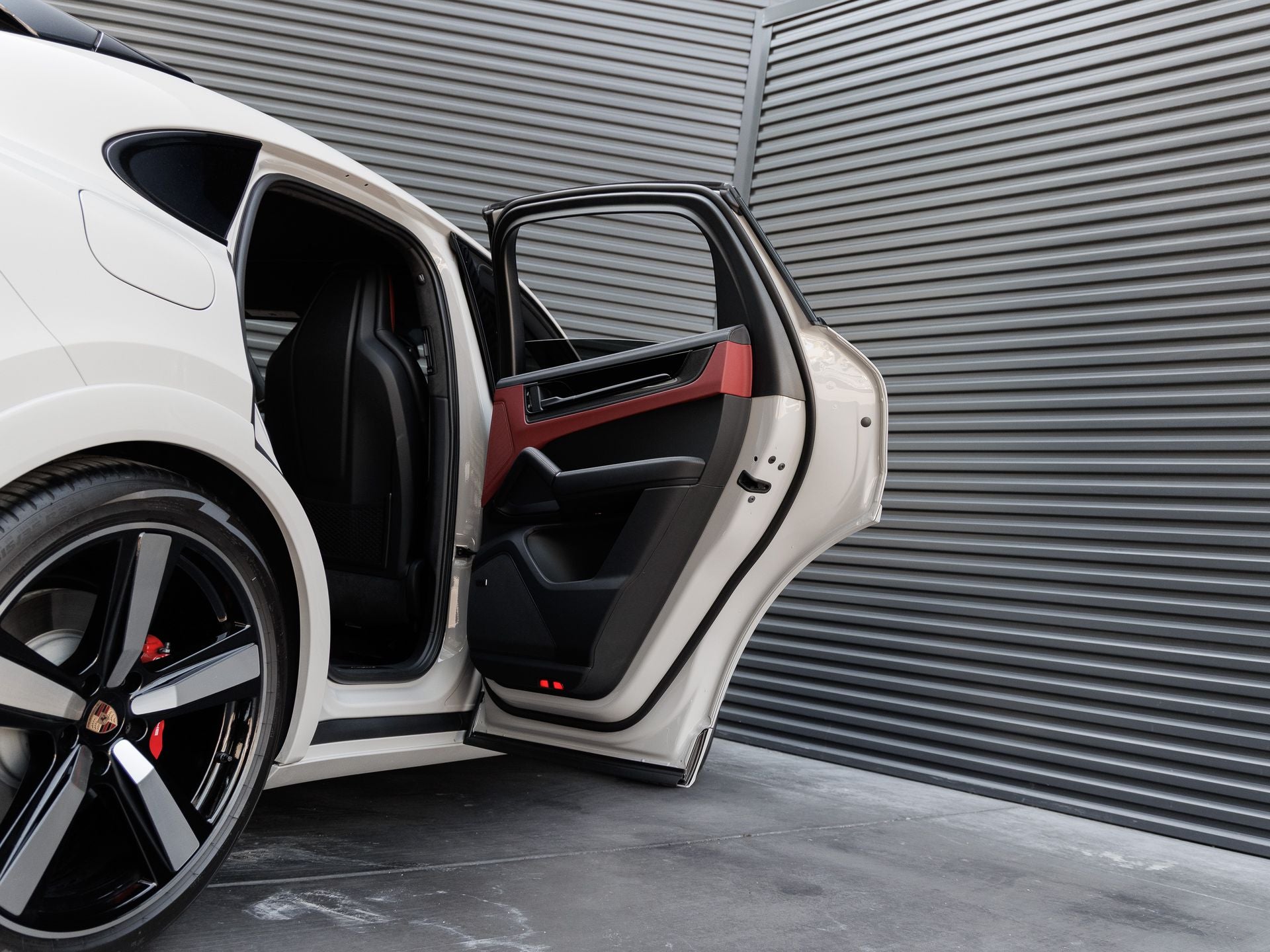 2026 Porsche Cayenne GTS Coupe