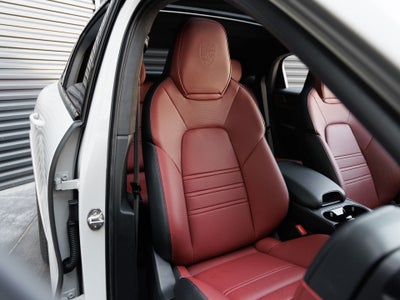2026 Porsche Cayenne GTS Coupe