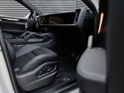 2026 Porsche Cayenne Cayenne GTS Coupe