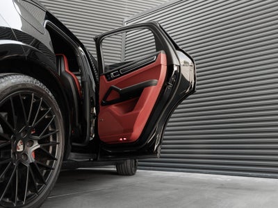 2022 Porsche Cayenne Cayenne GTS Coupe