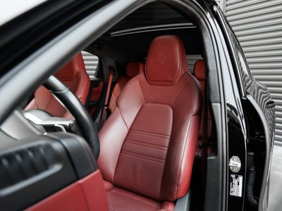 2022 Porsche Cayenne Cayenne GTS Coupe