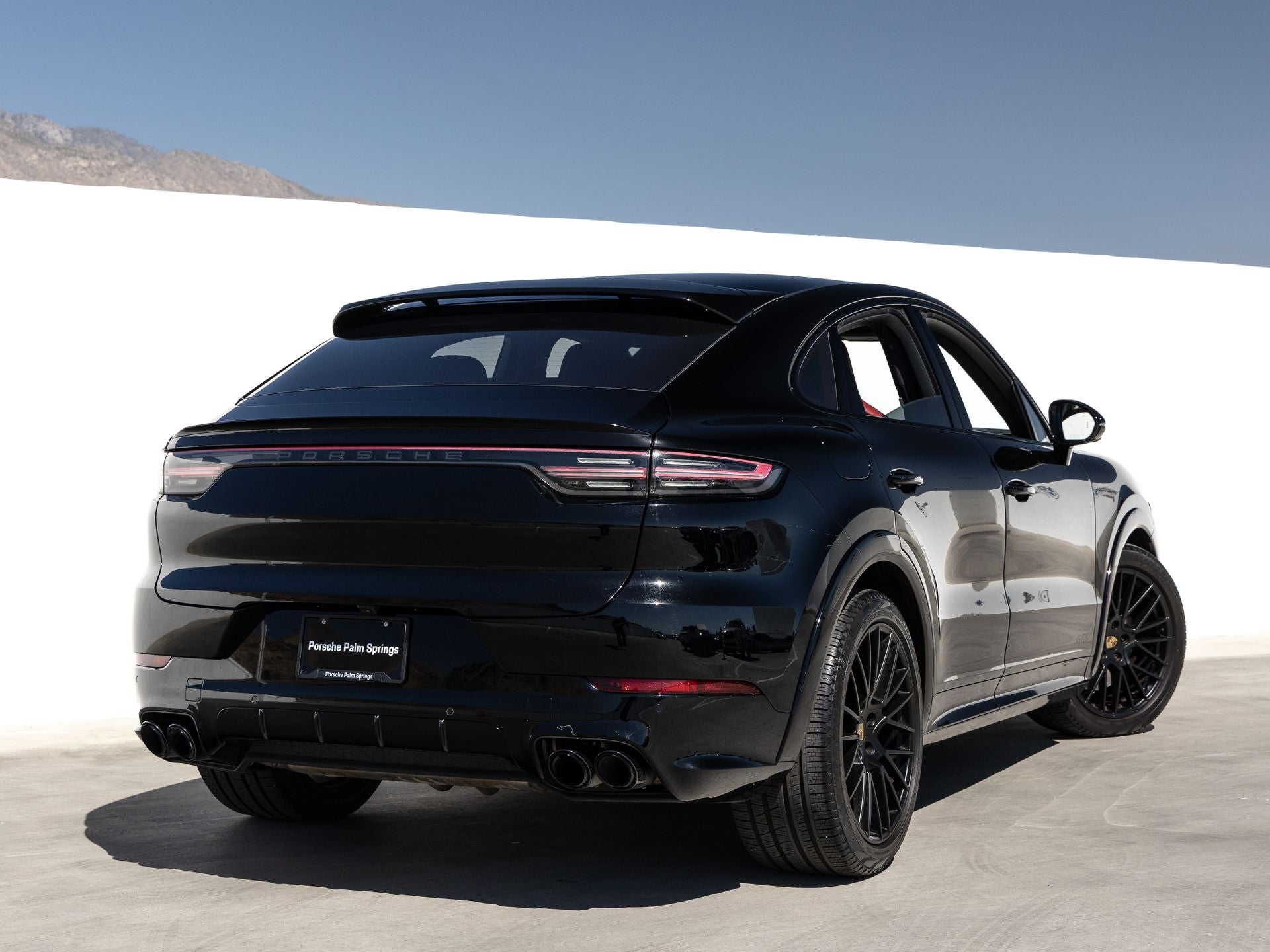 2022 Porsche Cayenne Cayenne GTS Coupe