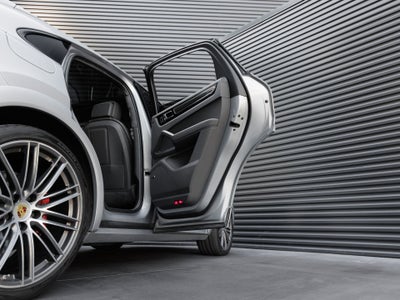 2021 Porsche Cayenne Cayenne GTS Coupe