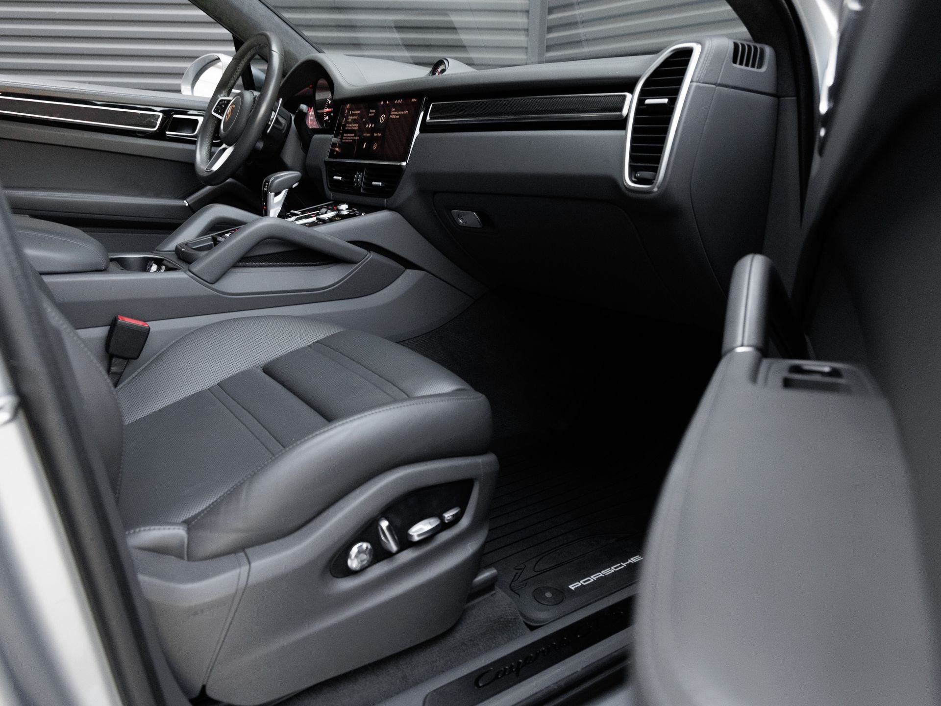 2021 Porsche Cayenne Cayenne GTS Coupe