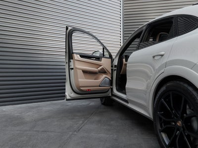 2026 Porsche Cayenne Cayenne GTS Coupe