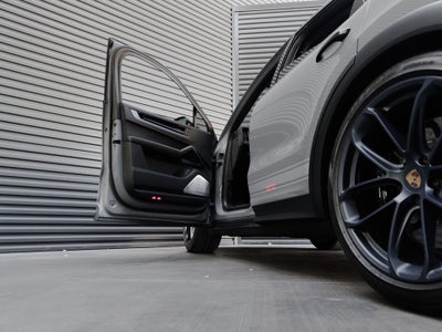 2025 Porsche Cayenne Cayenne Turbo GT