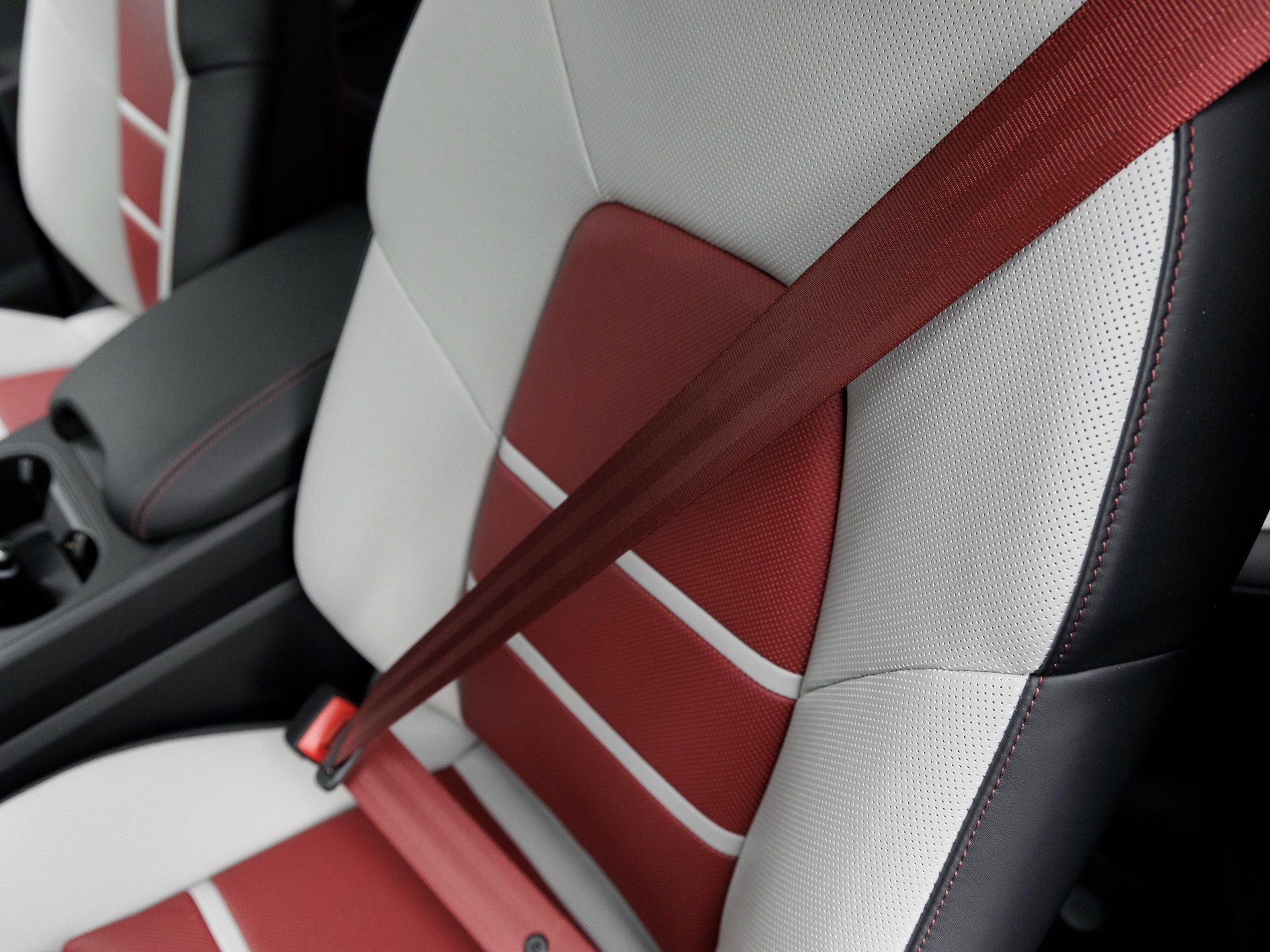 2026 Porsche Cayenne Cayenne S Coupe