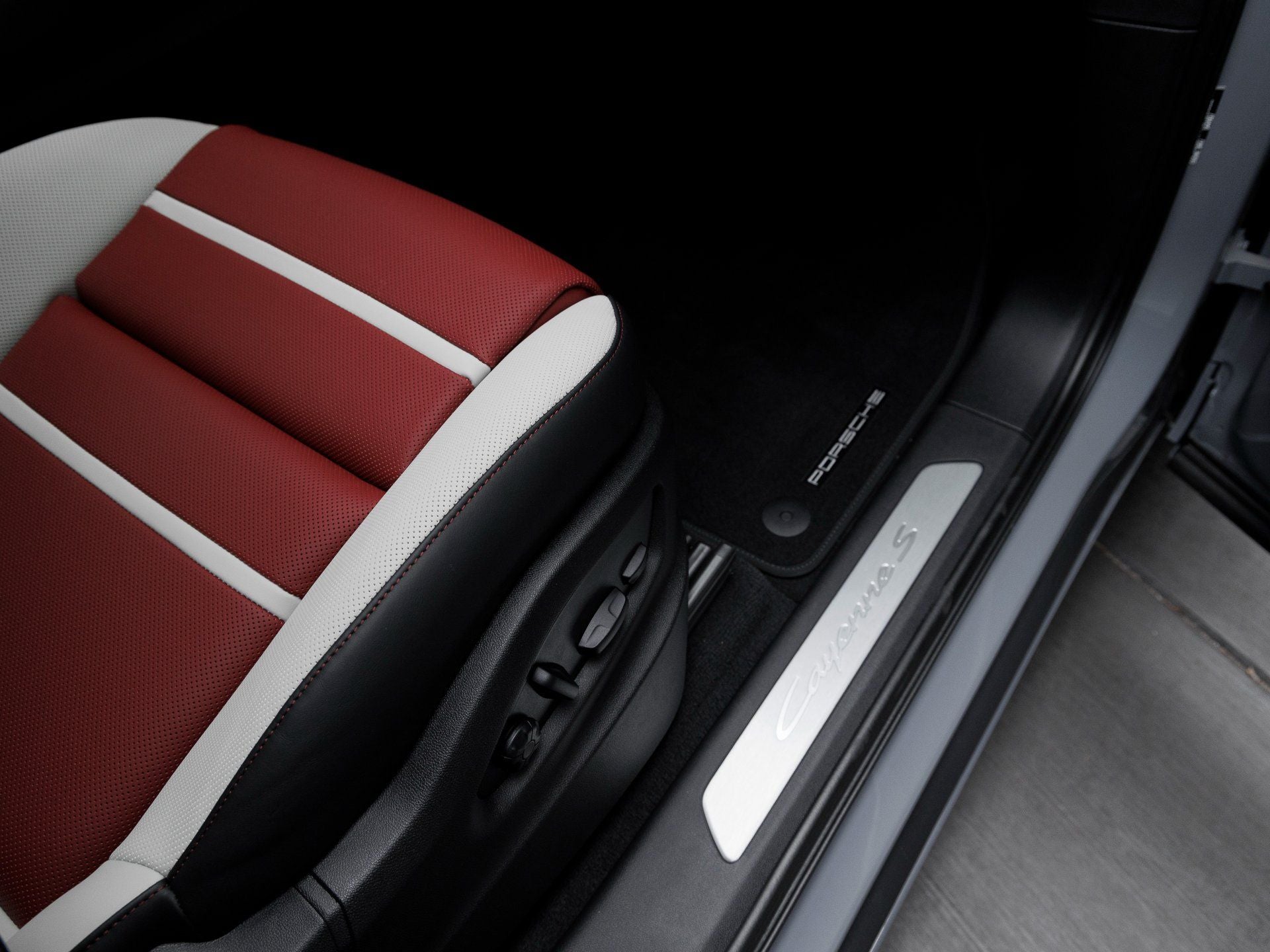 2026 Porsche Cayenne Cayenne S Coupe