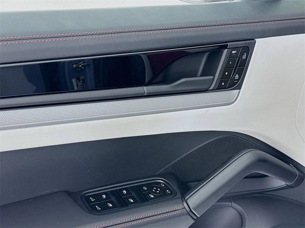 2026 Porsche Cayenne Cayenne S Coupe