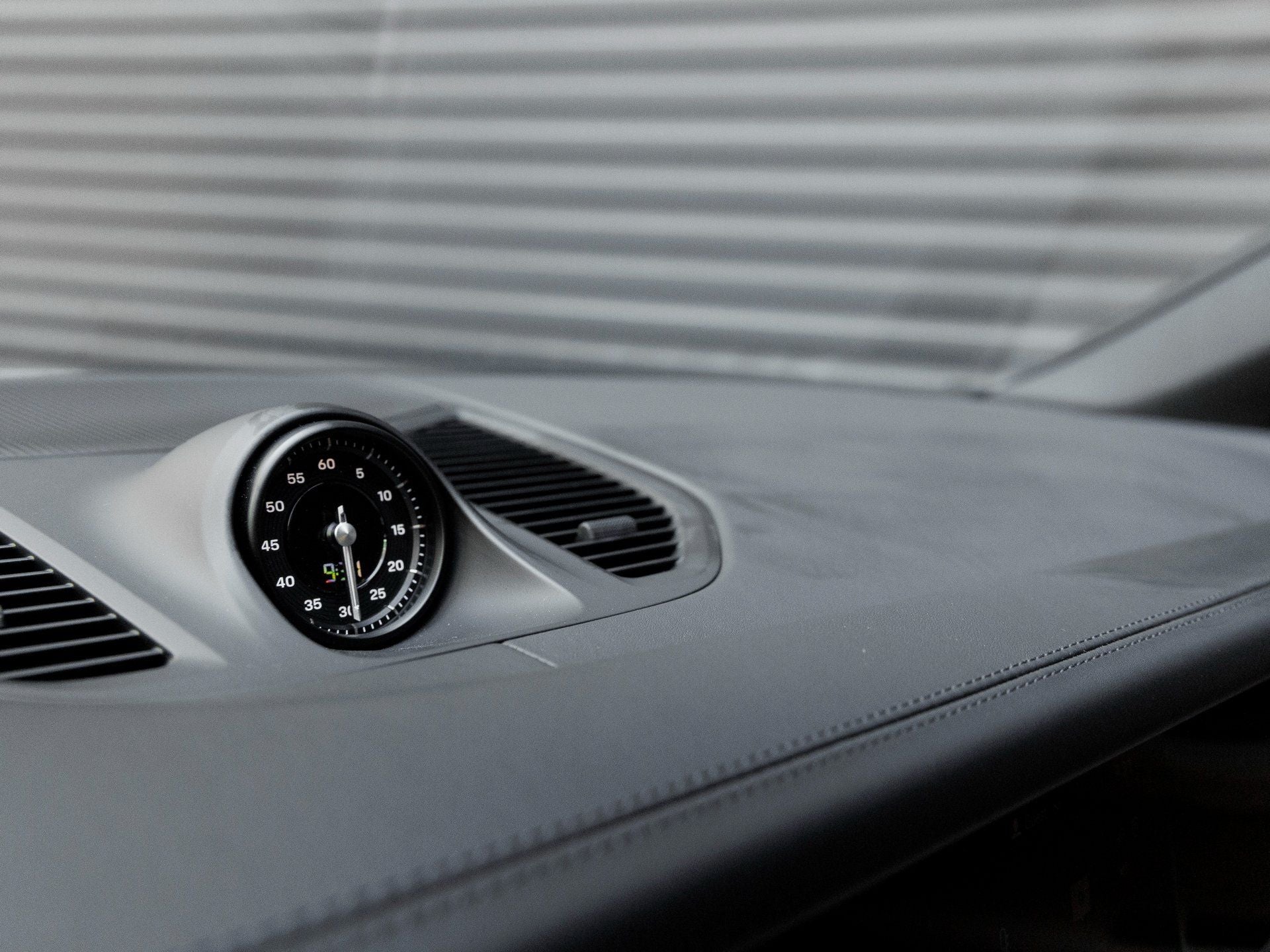 2025 Porsche Cayenne S Coupe