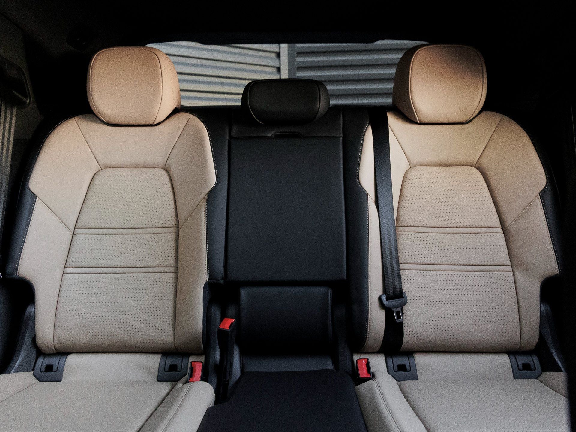 2025 Porsche Cayenne S Coupe