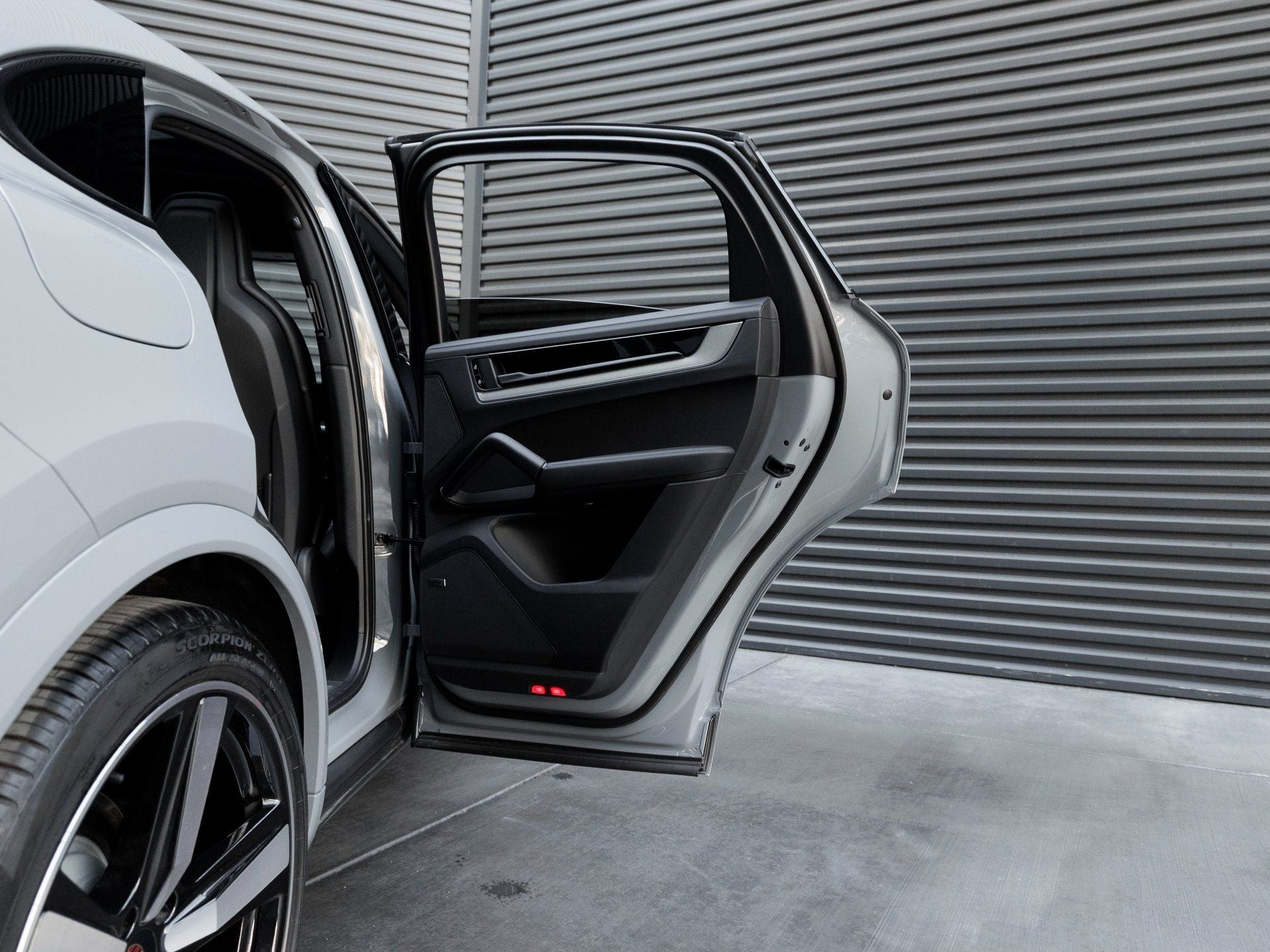 2025 Porsche Cayenne Cayenne S Coupe