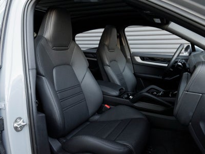 2025 Porsche Cayenne Cayenne S Coupe