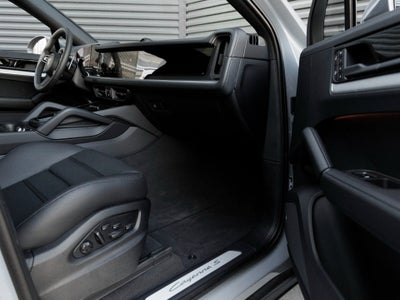 2025 Porsche Cayenne Cayenne S Coupe