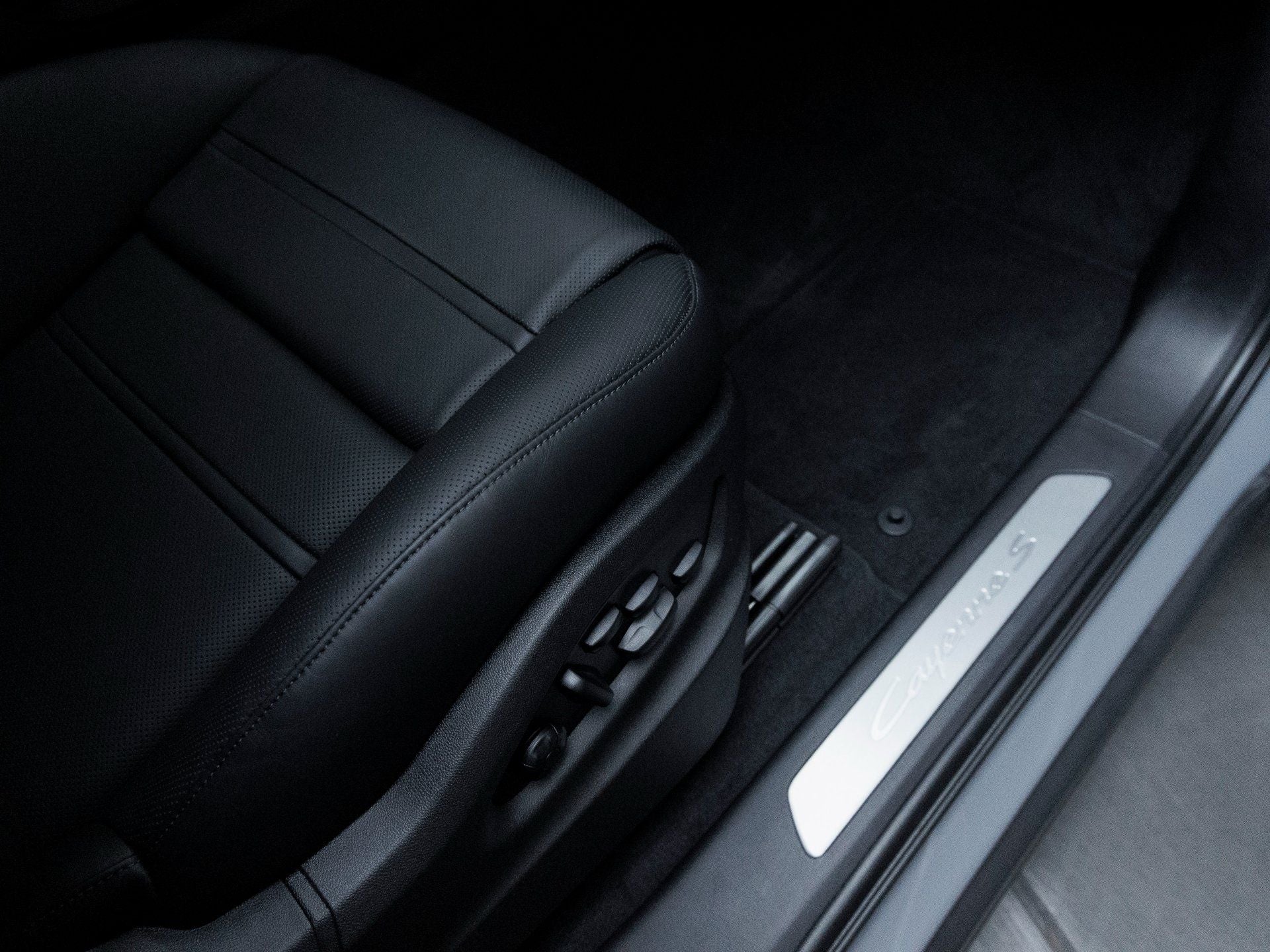 2025 Porsche Cayenne Cayenne S Coupe