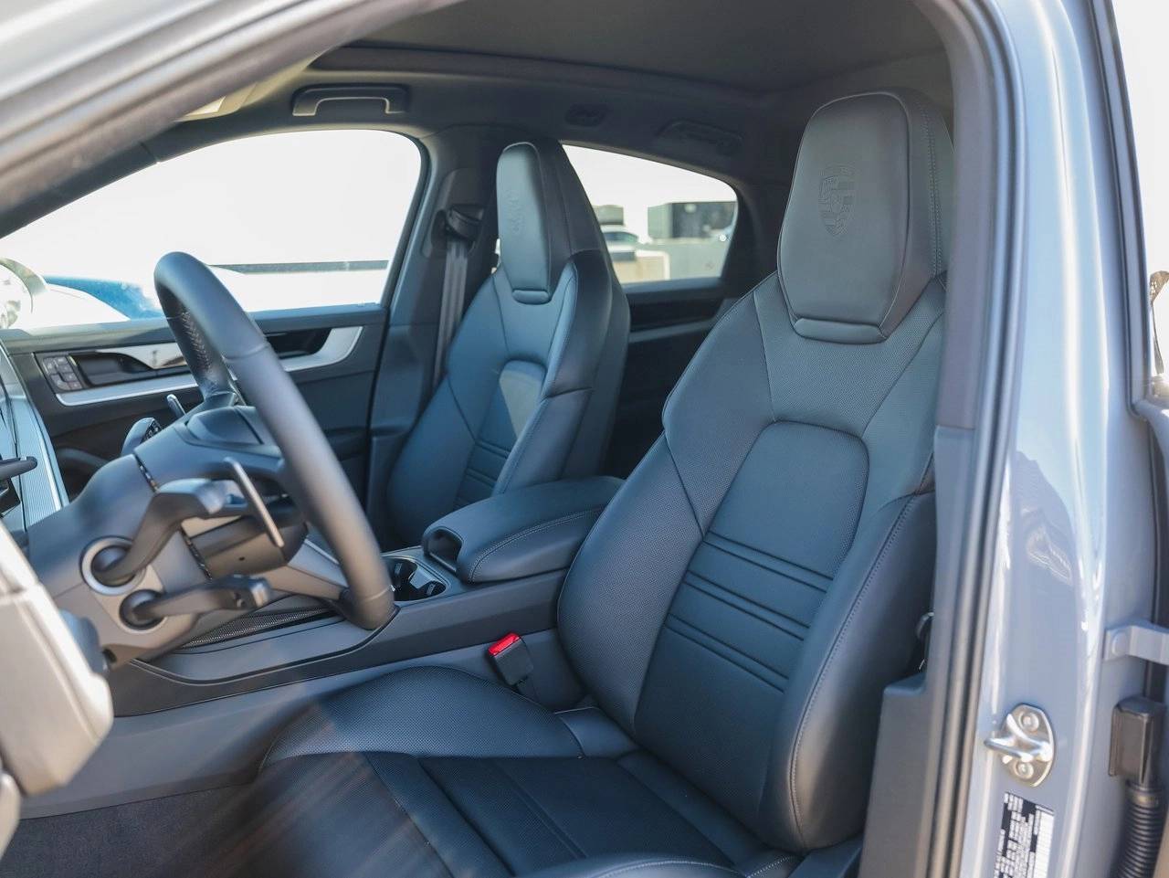 2025 Porsche Cayenne Cayenne S Coupe