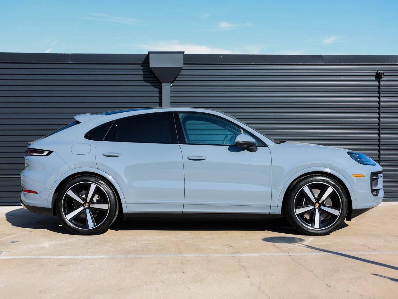 2025 Porsche Cayenne Cayenne S Coupe