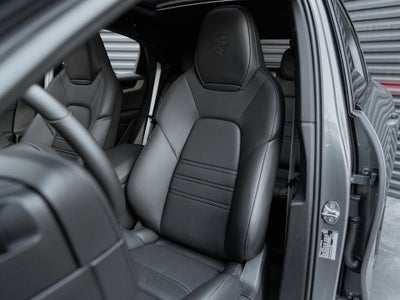 2026 Porsche Cayenne Cayenne S Coupe