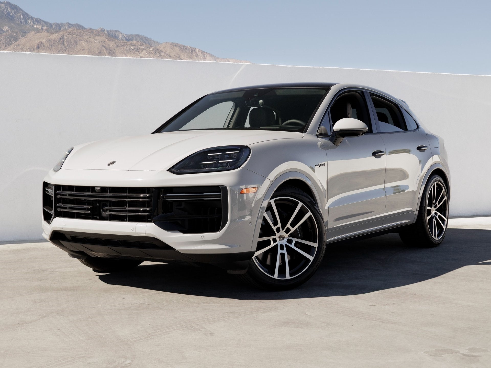 2025 Porsche Cayenne Cayenne Turbo E-Hybrid Coupe
