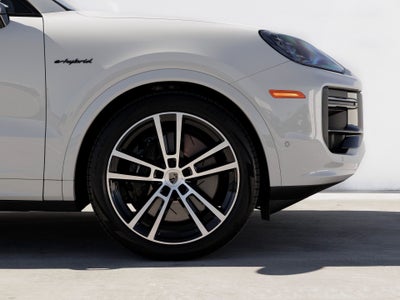 2025 Porsche Cayenne Cayenne Turbo E-Hybrid Coupe
