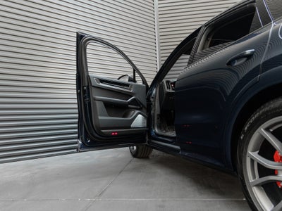 2025 Porsche Cayenne Cayenne Turbo E-Hybrid Coupe