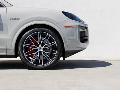 2025 Porsche Cayenne Cayenne Turbo E-Hybrid Coupe