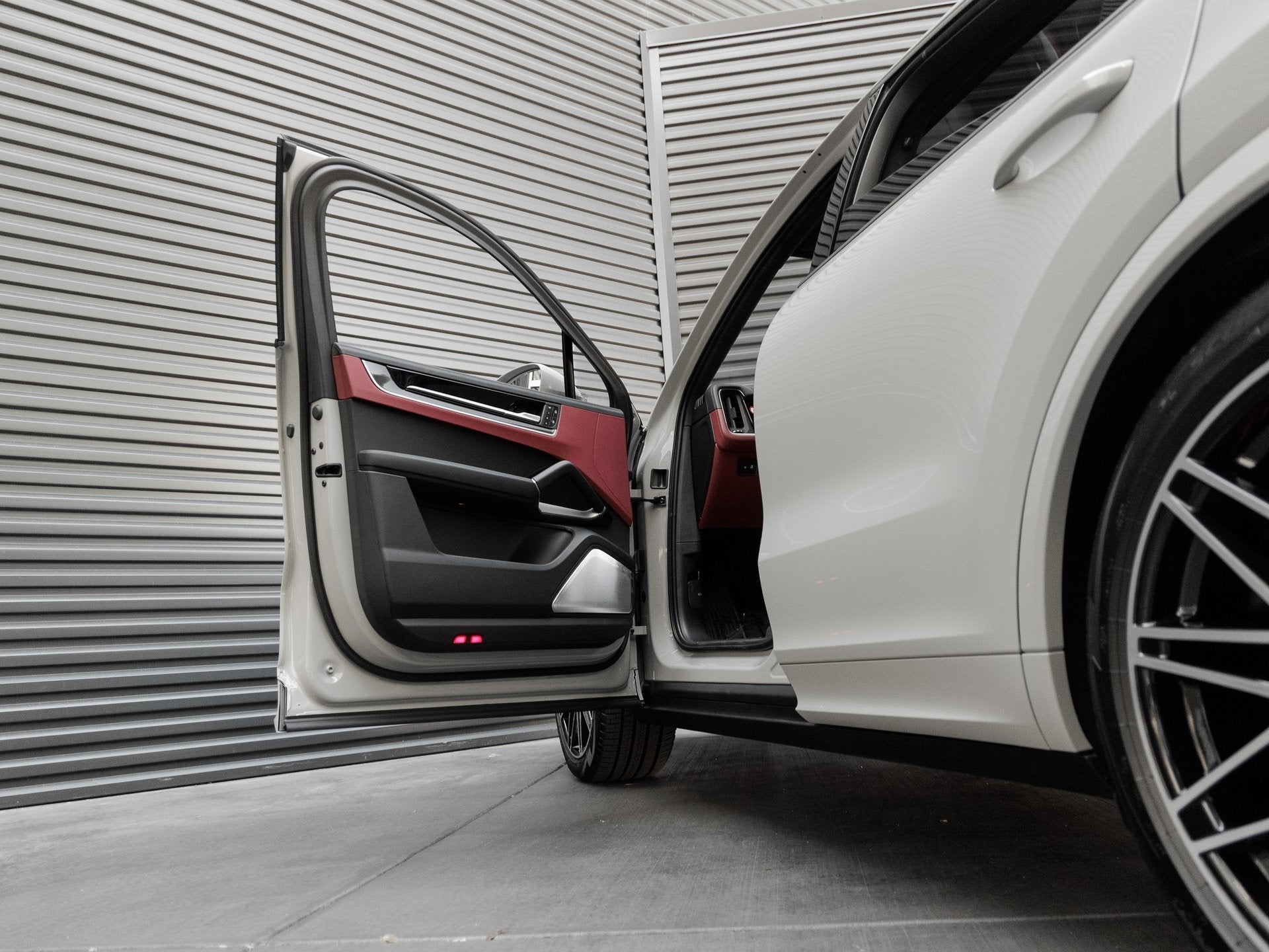 2025 Porsche Cayenne Cayenne Turbo E-Hybrid Coupe