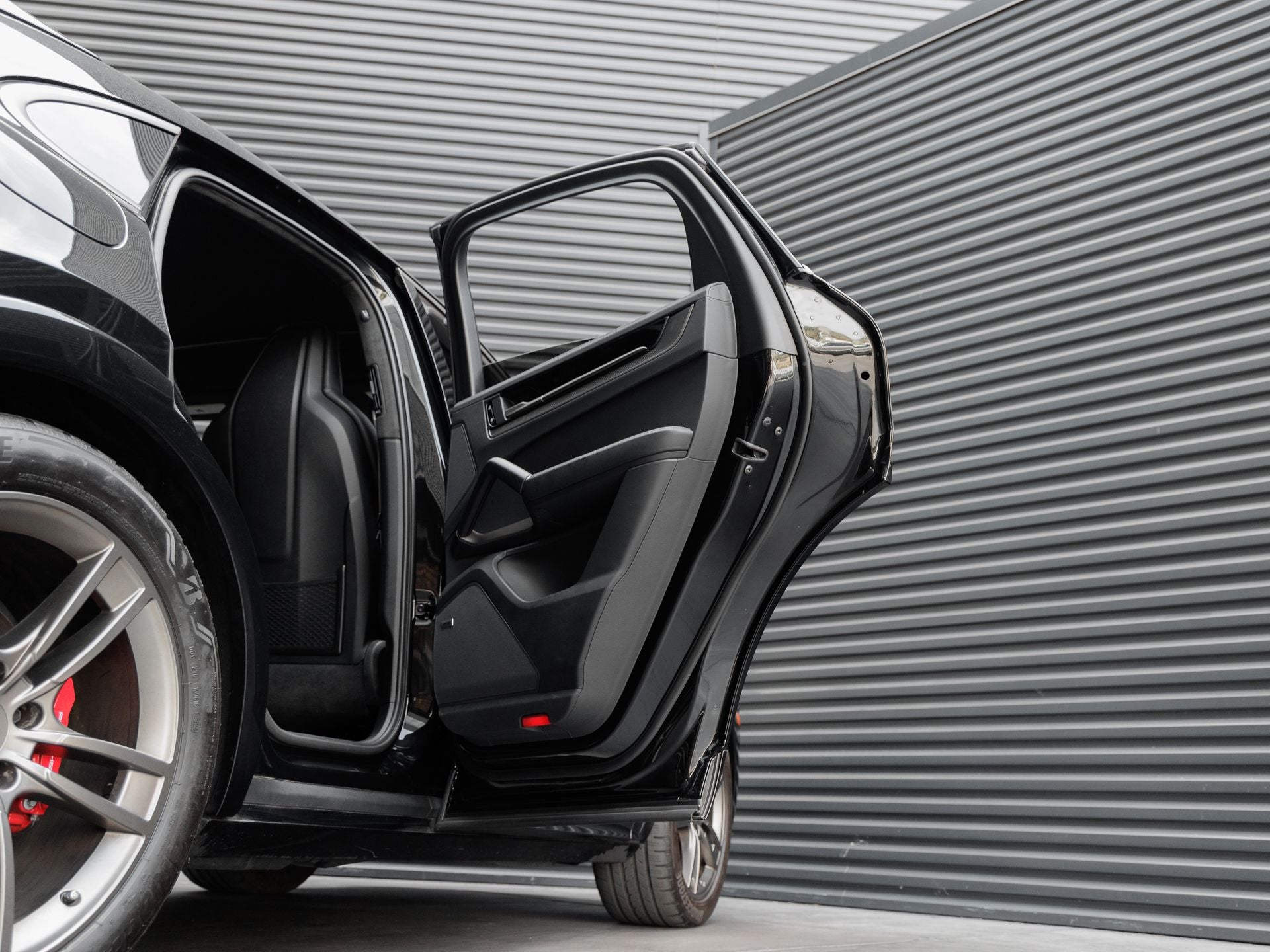 2025 Porsche Cayenne Cayenne Turbo E-Hybrid Coupe