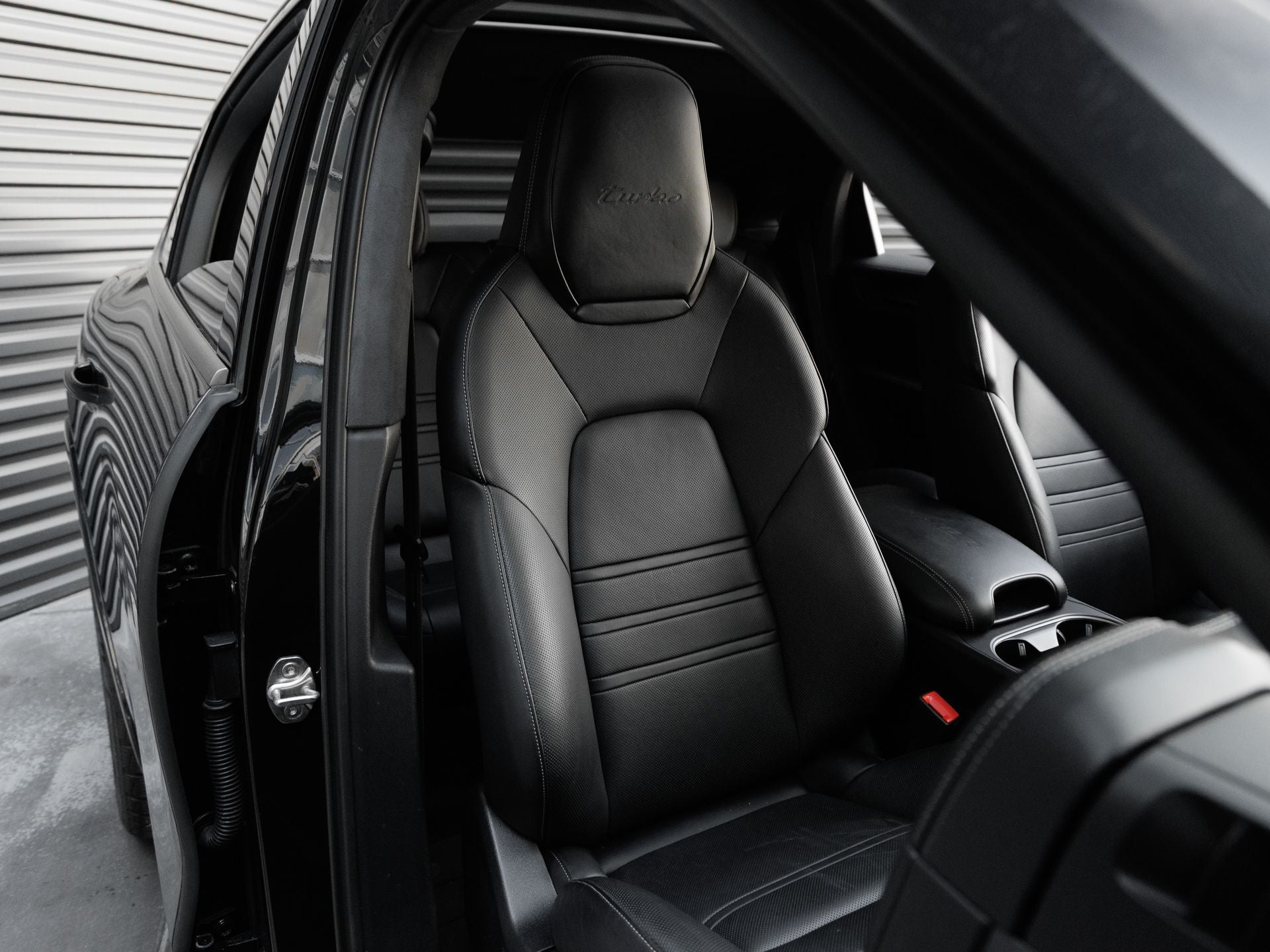 2025 Porsche Cayenne Cayenne Turbo E-Hybrid Coupe