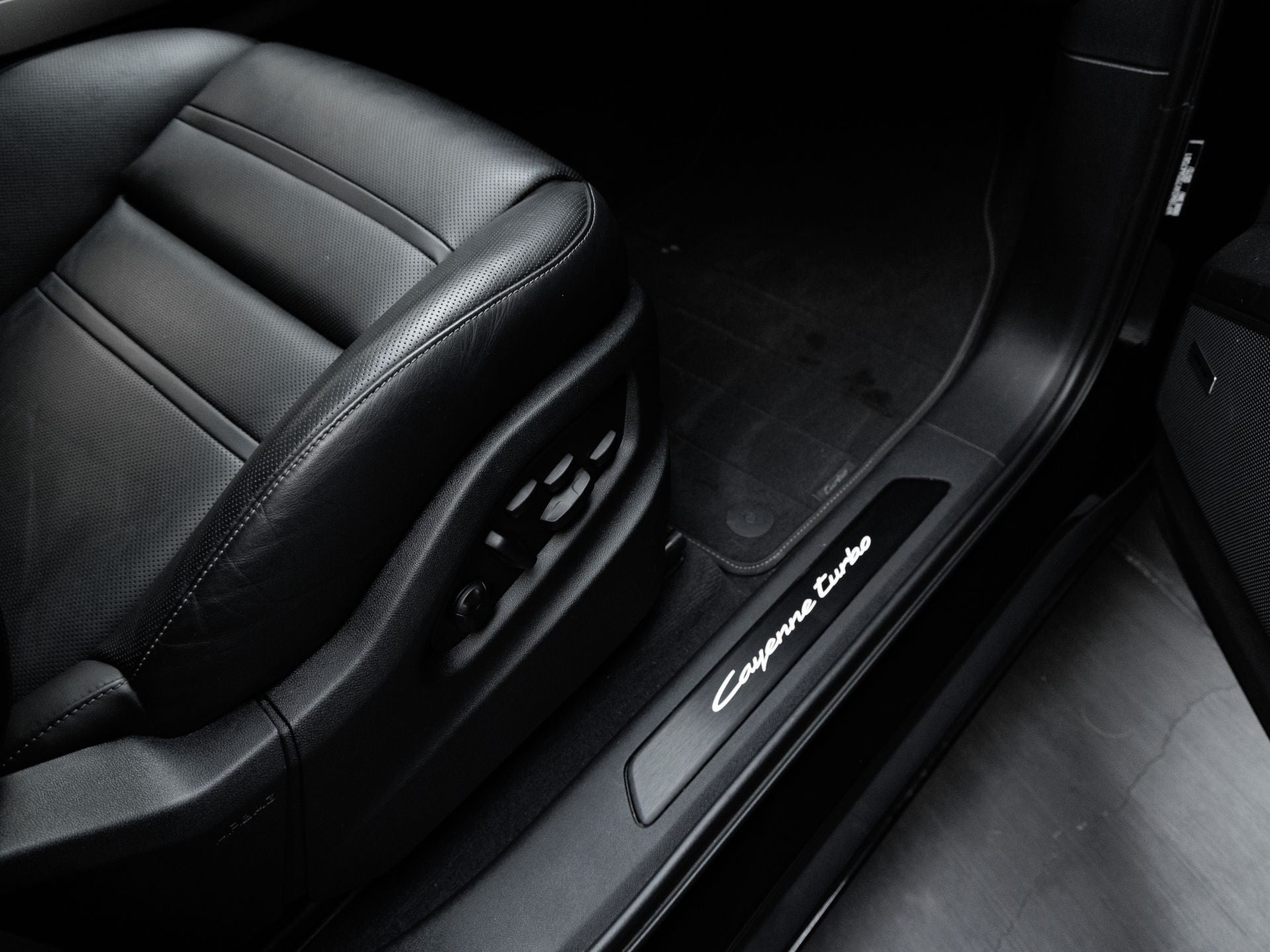 2025 Porsche Cayenne Cayenne Turbo E-Hybrid Coupe