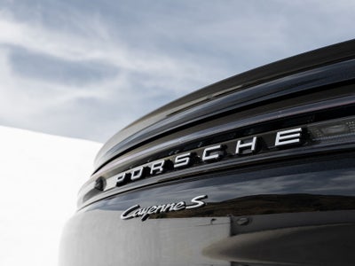 2025 Porsche Cayenne S E-Hybrid Coupe
