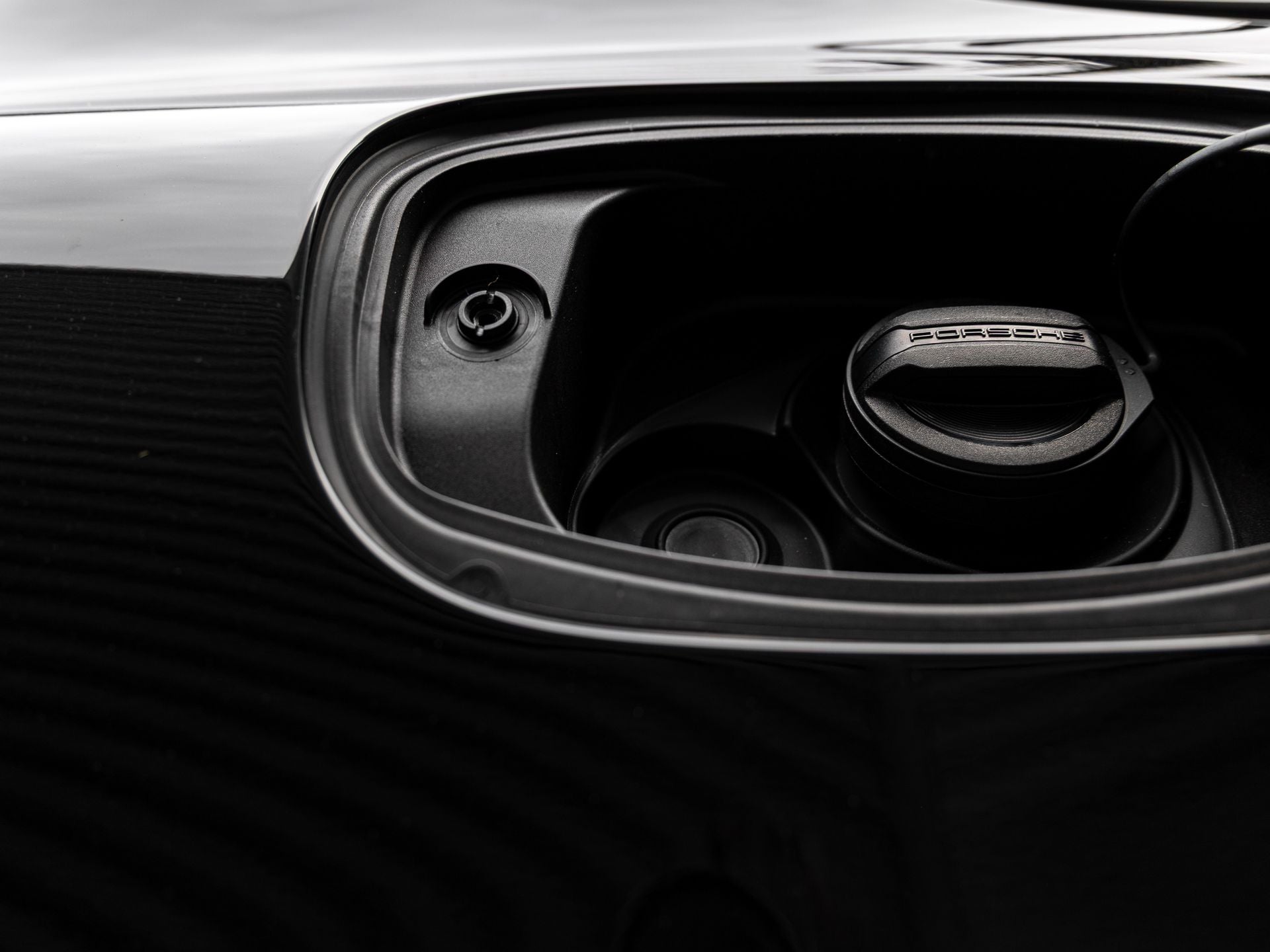 2025 Porsche Cayenne S E-Hybrid Coupe