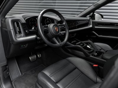 2025 Porsche Cayenne S E-Hybrid Coupe