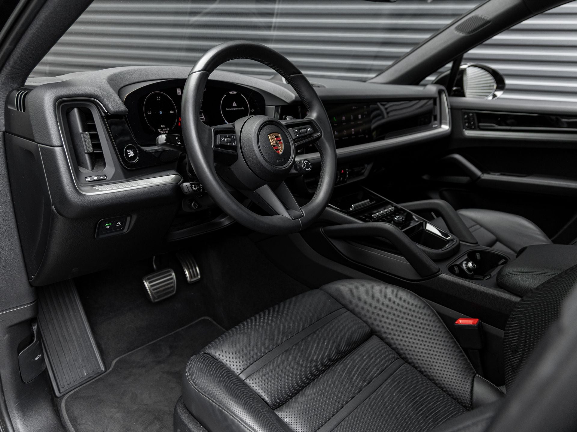 2025 Porsche Cayenne S E-Hybrid Coupe