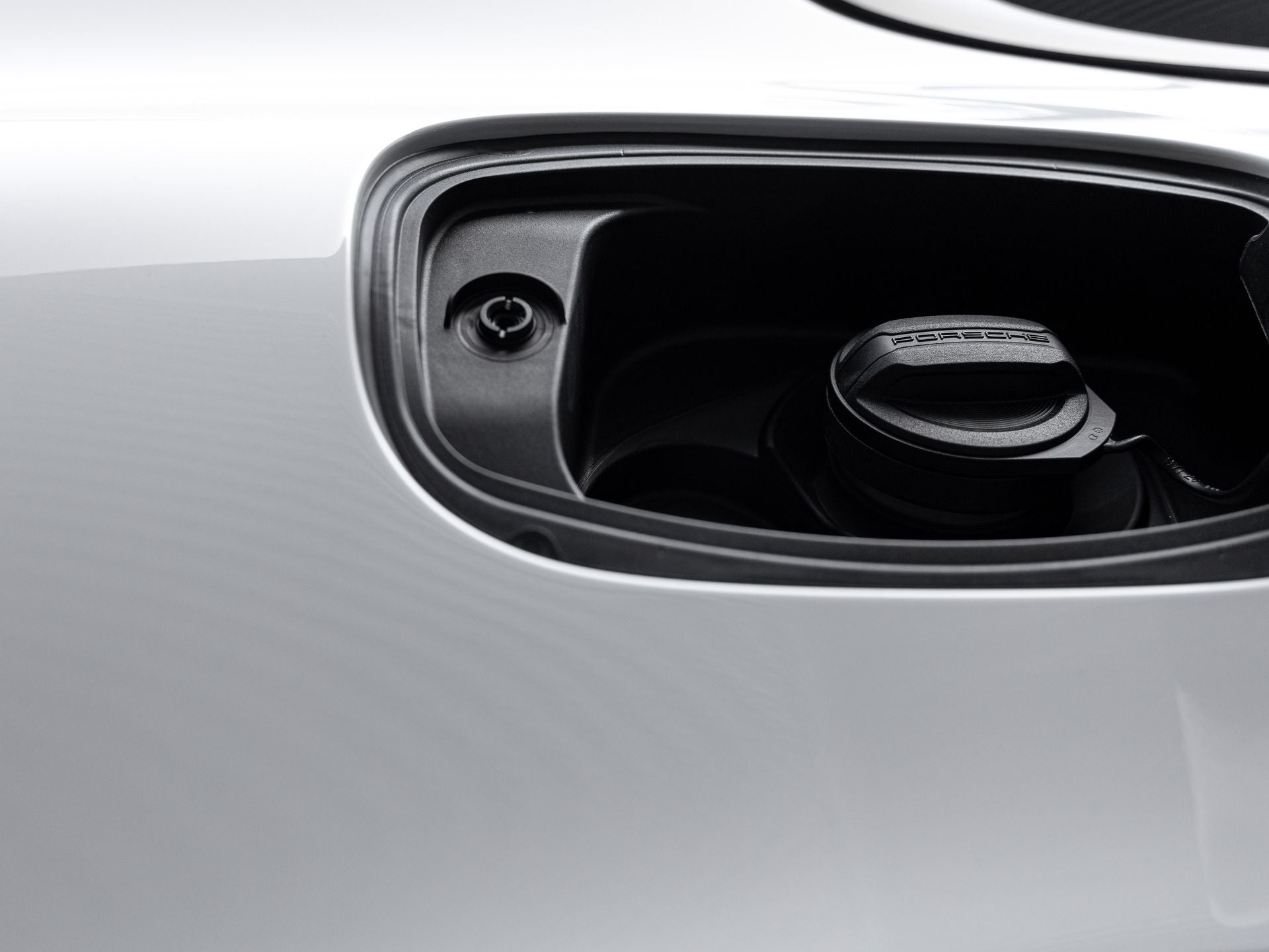 2026 Porsche Cayenne S E-Hybrid Coupe