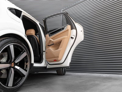 2026 Porsche Cayenne S E-Hybrid Coupe