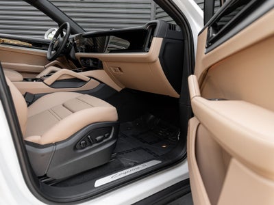 2026 Porsche Cayenne S E-Hybrid Coupe