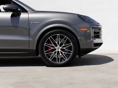 2025 Porsche Cayenne Cayenne S E-Hybrid Coupe
