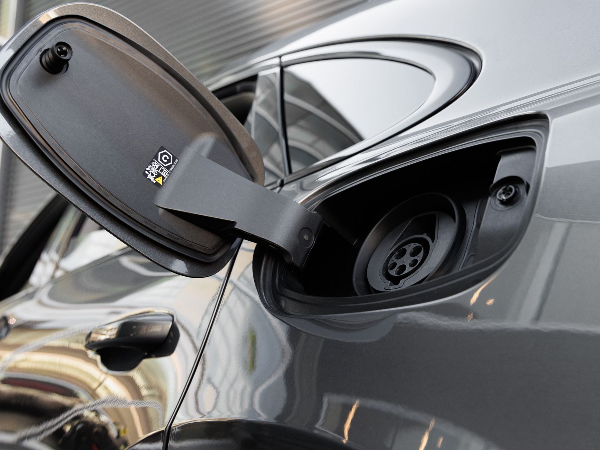 2025 Porsche Cayenne Cayenne S E-Hybrid Coupe