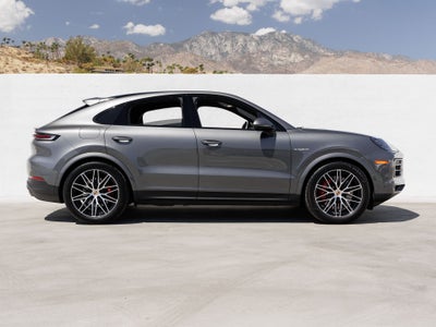 2025 Porsche Cayenne Cayenne S E-Hybrid Coupe