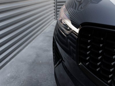 2024 Volvo XC60 Recharge Plug-In Hybrid T8 Plus Dark Theme